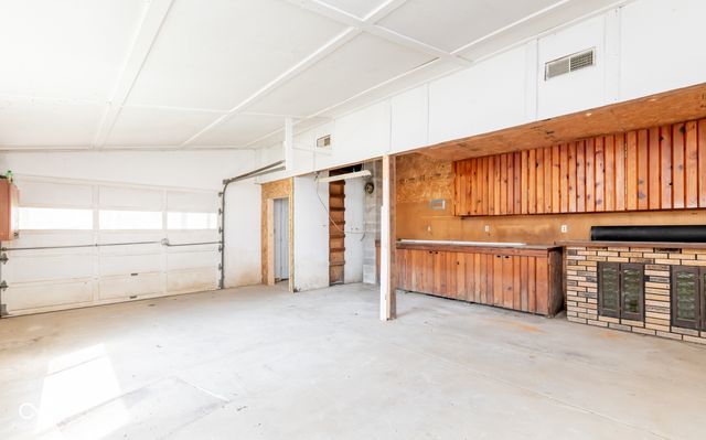 3299 W Wheeler Hollow Road, Vallonia, IN 47281