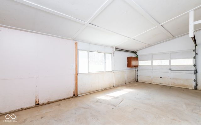 3299 W Wheeler Hollow Road, Vallonia, IN 47281