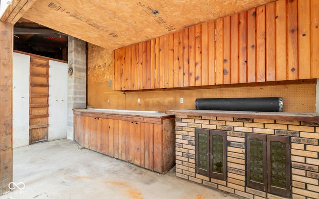 3299 W Wheeler Hollow Road, Vallonia, IN 47281