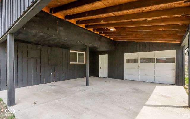 3299 W Wheeler Hollow Road, Vallonia, IN 47281