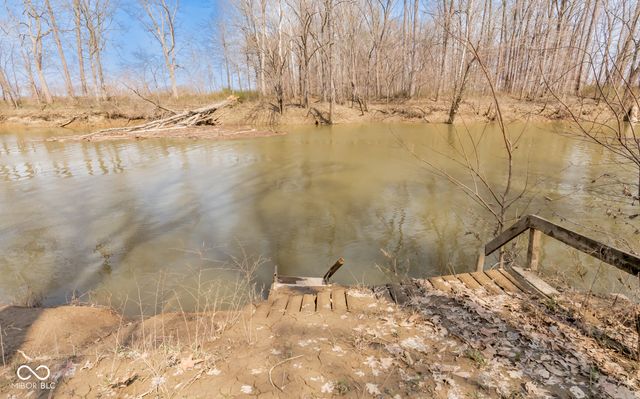 3299 W Wheeler Hollow Road, Vallonia, IN 47281