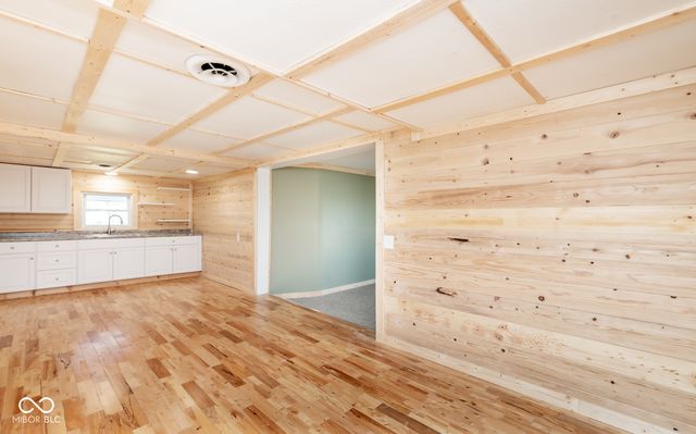 3299 W Wheeler Hollow Road, Vallonia, IN 47281