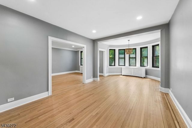 131 Kensington Ave D5, Jersey City, NJ 07304