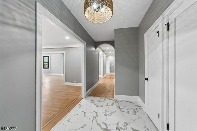 131 Kensington Ave D5, Jersey City, NJ 07304