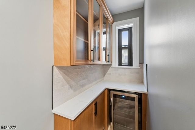 131 Kensington Ave D5, Jersey City, NJ 07304