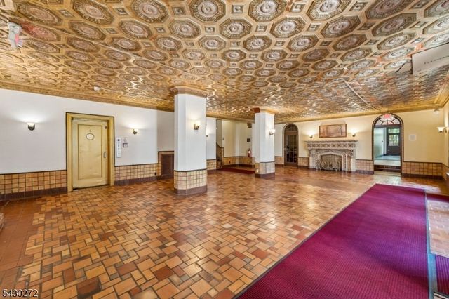 131 Kensington Ave D5, Jersey City, NJ 07304