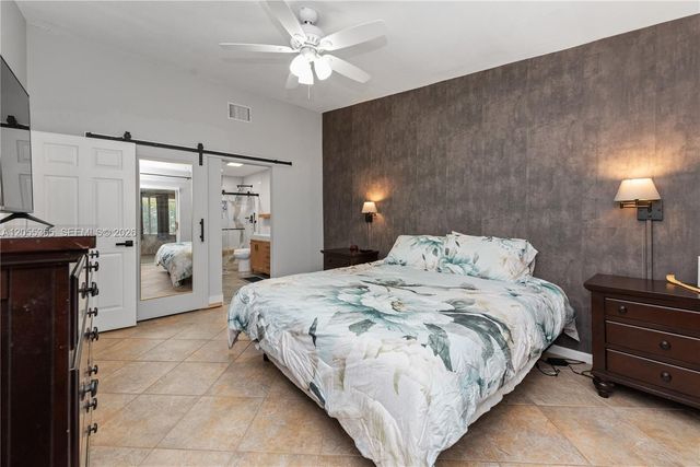 715 SE 22nd Lane, Homestead, FL 33033