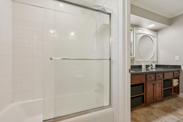 12527 Honeywood Trail, Houston, TX 77077