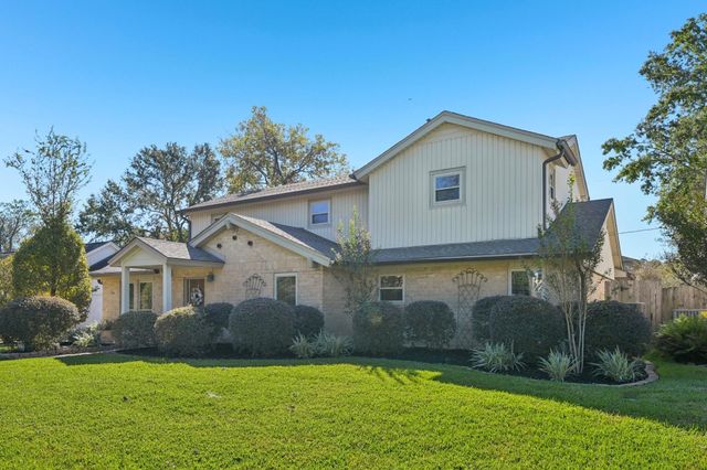 12527 Honeywood Trail, Houston, TX 77077