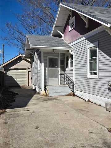 1036 Brown Avenue, Osawatomie, KS 66064