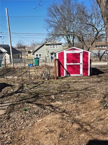 1036 Brown Avenue, Osawatomie, KS 66064