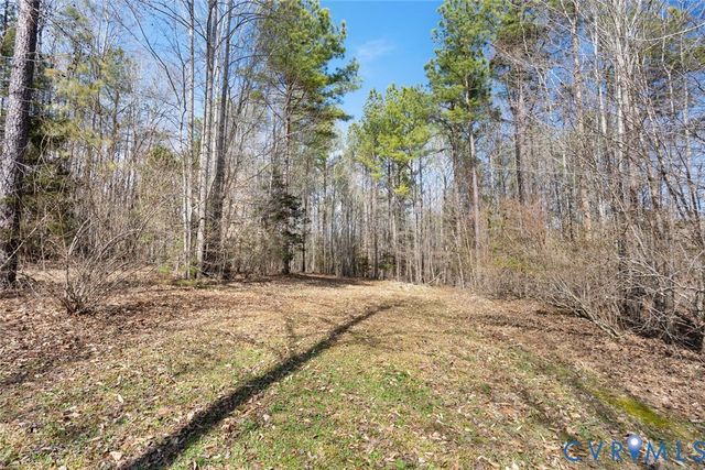 15650 River Rd, Chesterfield, VA 23838