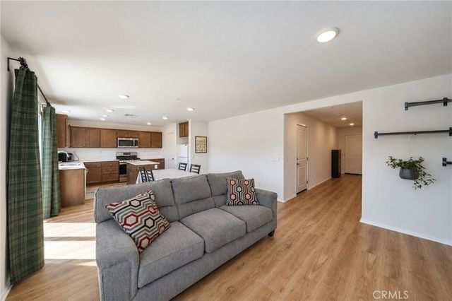 1248 Goldenbrush Way, Banning, CA 92220