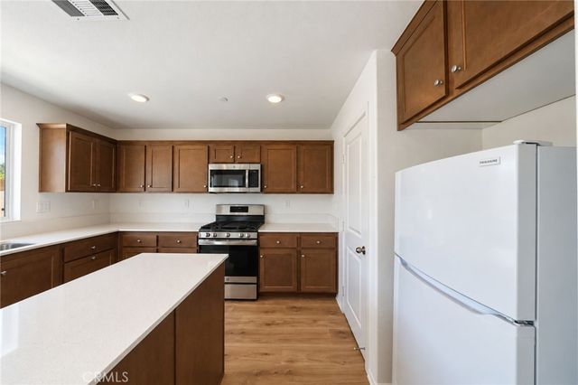 1248 Goldenbrush Way, Banning, CA 92220
