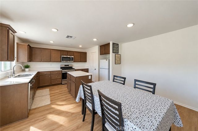 1248 Goldenbrush Way, Banning, CA 92220