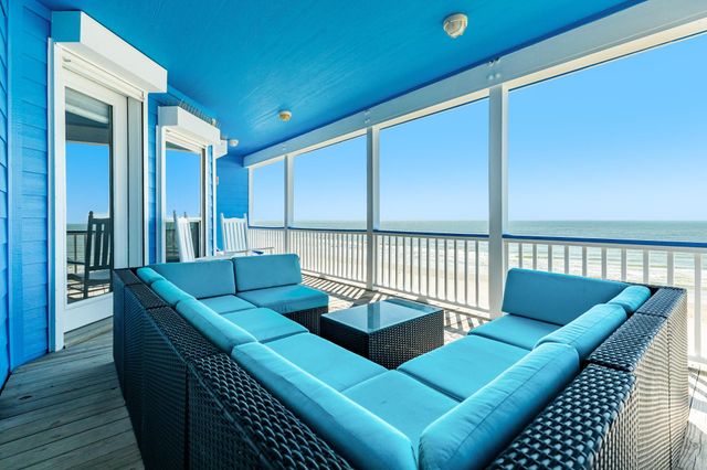 4227 Vista Boulevard, Galveston, TX 77554