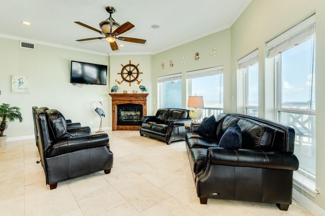 4227 Vista Boulevard, Galveston, TX 77554