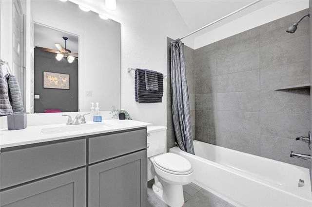 19306 Seabiscuit Stable Trail, Tomball, TX 77377