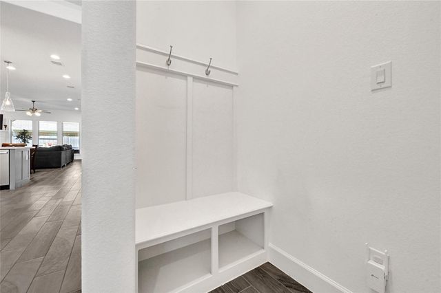 19306 Seabiscuit Stable Trail, Tomball, TX 77377