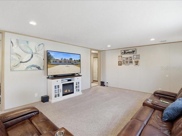 8174 W TANGO COURT, Crystal River, FL 34428