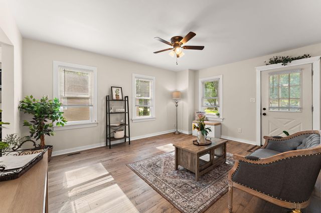 2832 W 41st Avenue, Gary, IN 46408