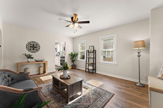 2832 W 41st Avenue, Gary, IN 46408