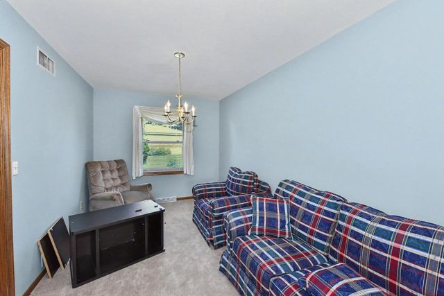 2920 Wildrose WAY, Racine, WI 53402