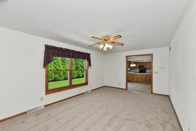 2920 Wildrose WAY, Racine, WI 53402