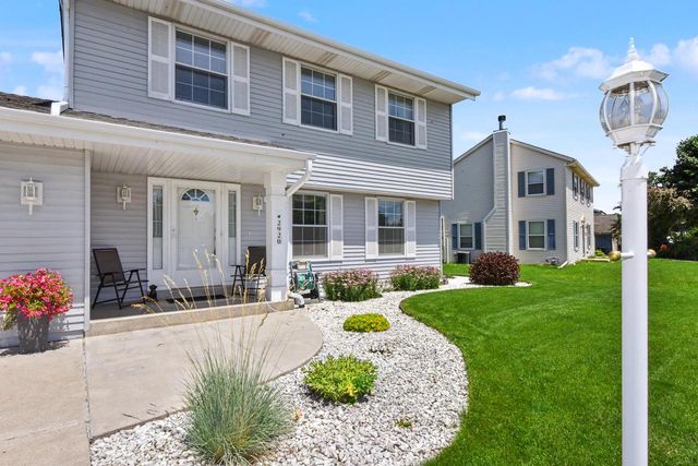 2920 Wildrose WAY, Racine, WI 53402