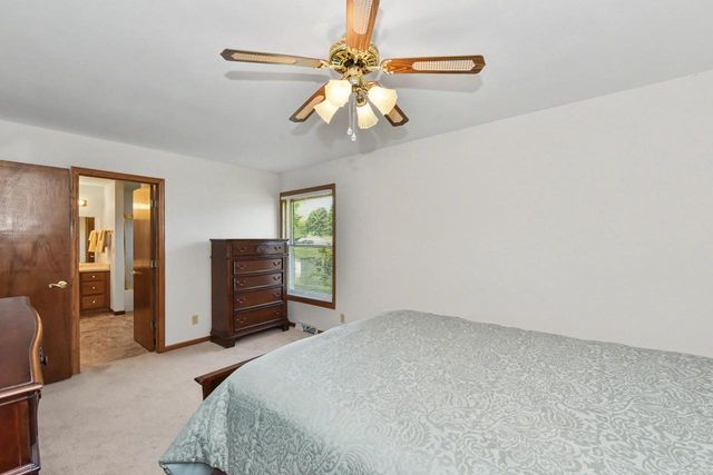 2920 Wildrose WAY, Racine, WI 53402