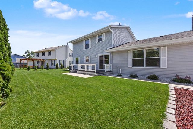 2920 Wildrose WAY, Racine, WI 53402