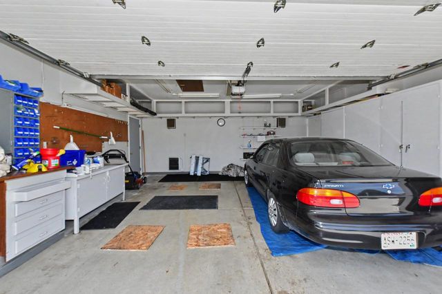 2920 Wildrose WAY, Racine, WI 53402
