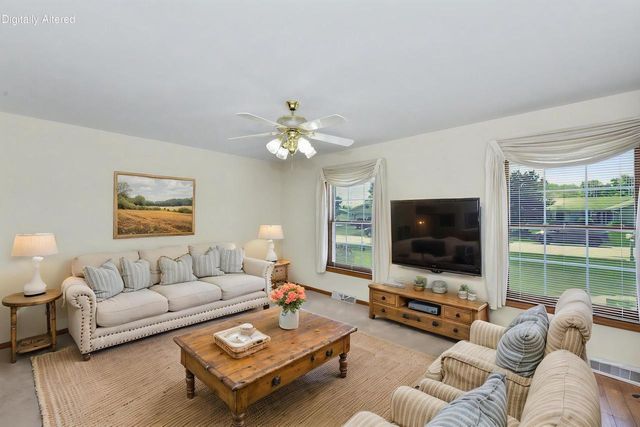 2920 Wildrose WAY, Racine, WI 53402