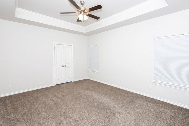 5923 NE Yorktown Ct, Elgin, OK 73538