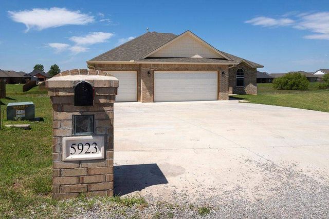 5923 NE Yorktown Ct, Elgin, OK 73538