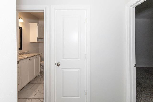 5923 NE Yorktown Ct, Elgin, OK 73538