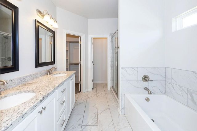 5923 NE Yorktown Ct, Elgin, OK 73538