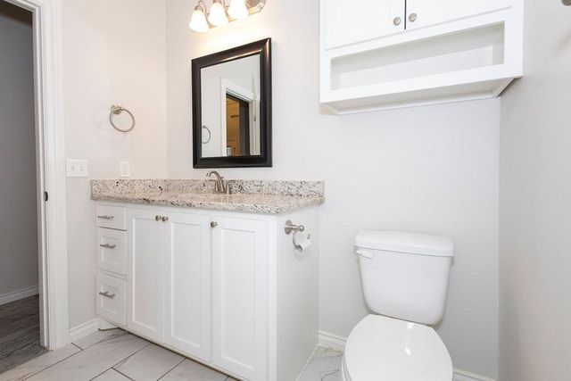 5923 NE Yorktown Ct, Elgin, OK 73538