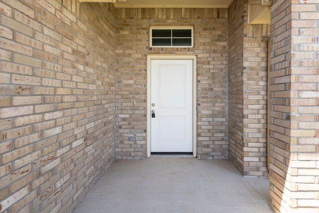5923 NE Yorktown Ct, Elgin, OK 73538