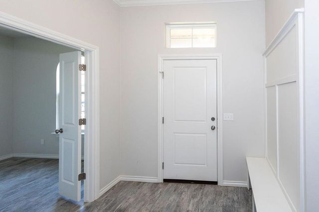 5923 NE Yorktown Ct, Elgin, OK 73538