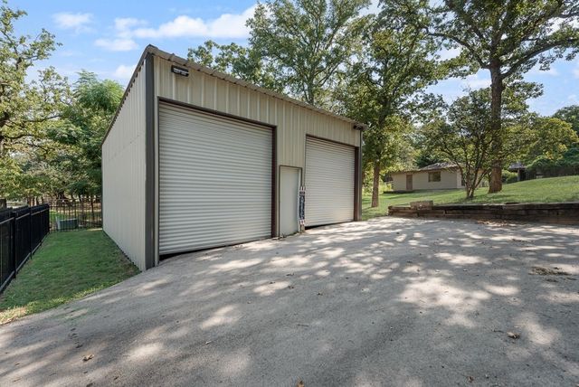 5700 N Ann Lane N, Fort Worth, TX 76140