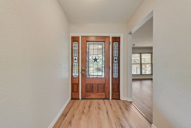 5700 N Ann Lane N, Fort Worth, TX 76140
