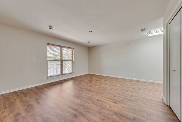 5700 N Ann Lane N, Fort Worth, TX 76140
