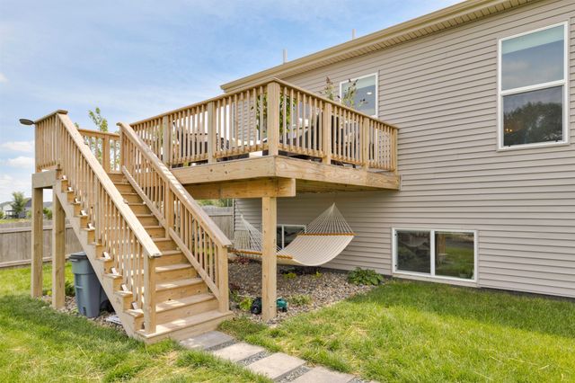 65 NW Rolling Circle, Waukee, IA 50263