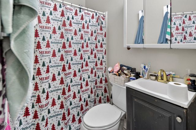 1216 5th Avenue, Troy, NY 12180