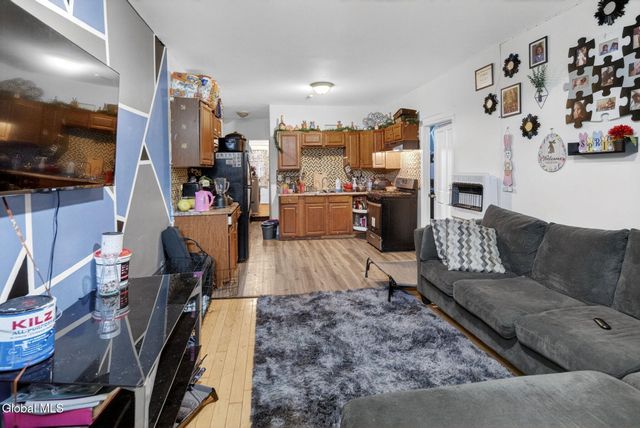 1216 5th Avenue, Troy, NY 12180