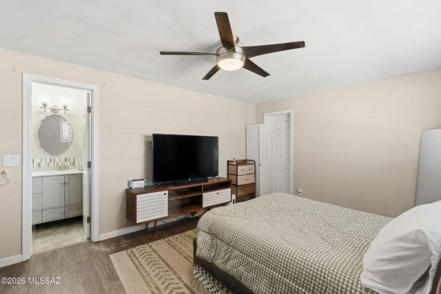 9148 E Bellevue Street, Tucson, AZ 85715