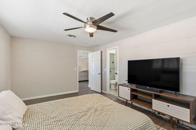 9148 E Bellevue Street, Tucson, AZ 85715