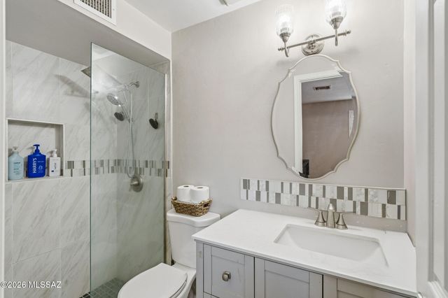 9148 E Bellevue Street, Tucson, AZ 85715