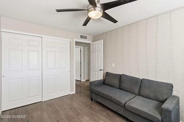 9148 E Bellevue Street, Tucson, AZ 85715